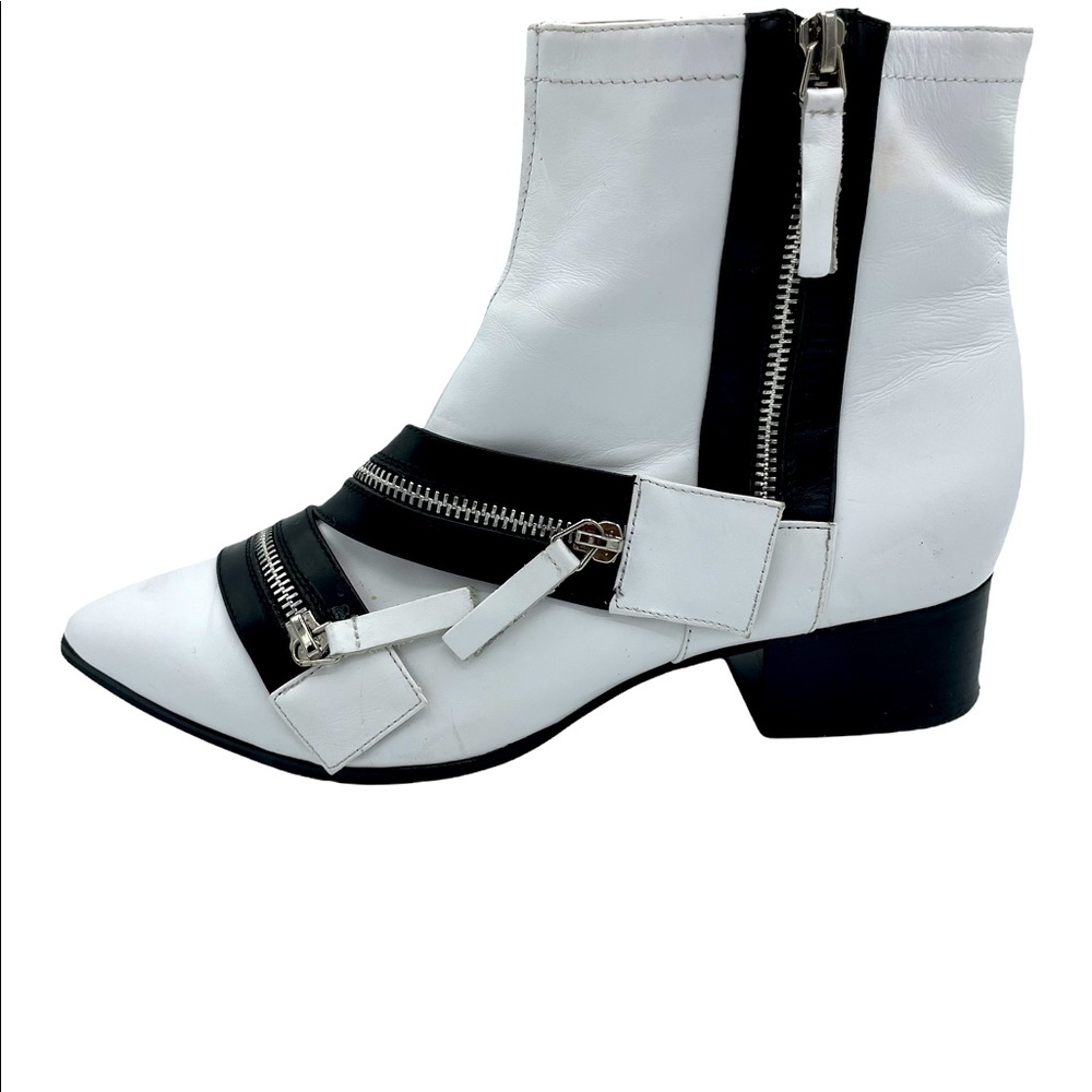 Jeffrey Campbell, color black and white, size 10
